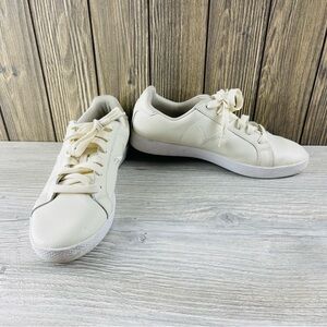 PUMA Leather Lace-up Sneakers Smash Cat Casual Sneakers Women’s 
Size: 8.5